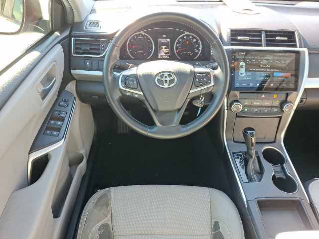 Used 2015 Toyota Camry SE w/ Moonroof Package FWD image 10