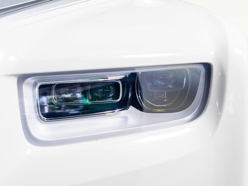 Used 2019 Rolls-Royce Phantom Sedan image 23