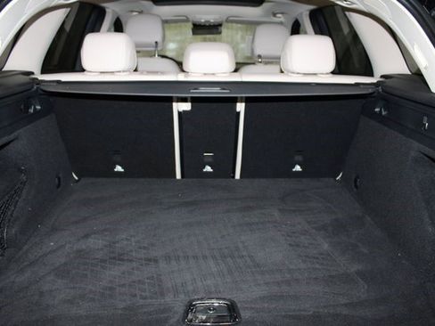 Used 2022 Mercedes-Benz GLC 300 4MATIC w/ Premium Package Lite image 27