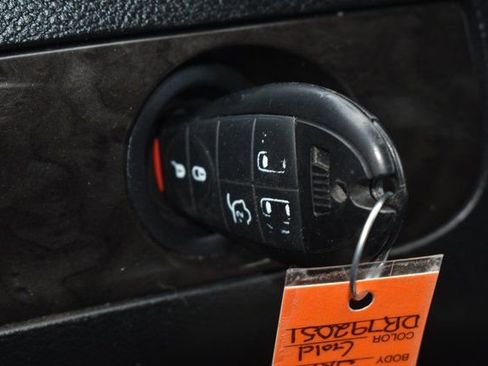 Used 2013 Dodge Grand Caravan SXT w/ Rear Park Assist Pkg image 22