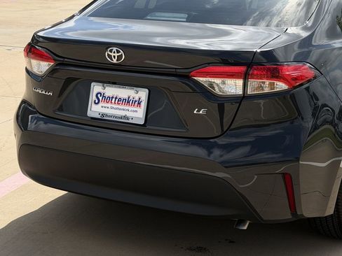 Used 2026 Toyota Corolla LE FWD image 6
