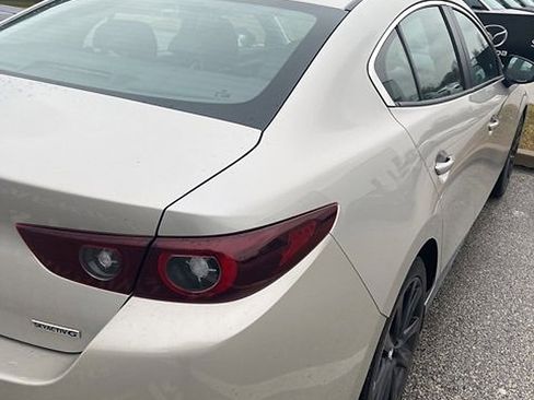 Used 2024 MAZDA MAZDA3 s image 8