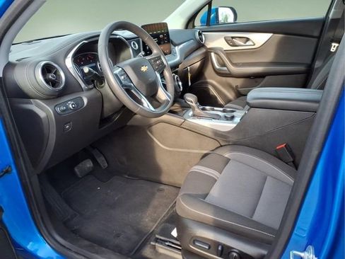 Used 2024 Chevrolet Blazer LT w/ Convenience Package FWD image 11