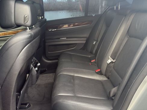 Used 2015 BMW 740i image 16