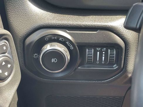 Used 2022 Jeep Wrangler Sport AWD/4WD image 26