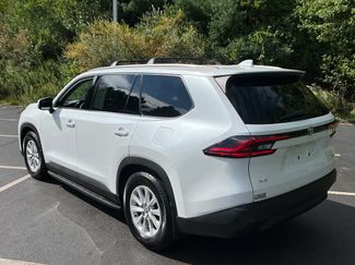 Certified 2025 Toyota Grand Highlander AWD video 3
