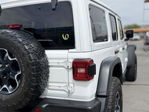 Used 2023 Jeep Wrangler Unlimited Rubicon 4xe w/ Cold Weather Group AWD/4WD image 16
