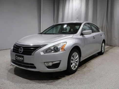 Used 2015 Nissan Altima 2.5 S w/ Power Driver Seat Package image 5
