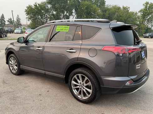 Used 2016 Toyota RAV4 Limited AWD/4WD image 4