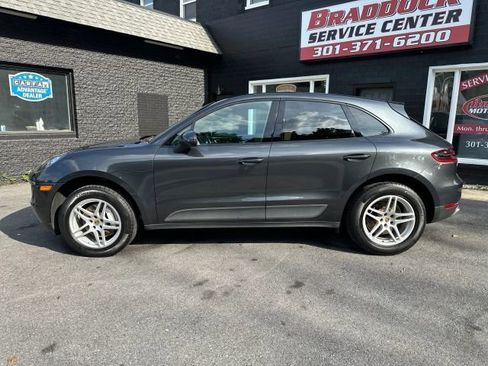 Used 2018 Porsche Macan Sport Edition image 2