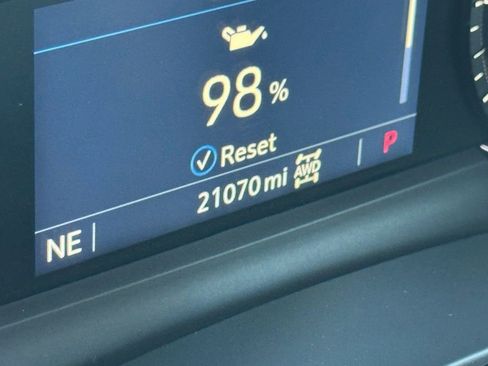 Certified 2025 Cadillac XT5 Premium Luxury image 3