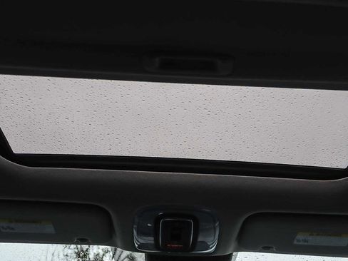 Used 2023 Hyundai Elantra Limited image 15