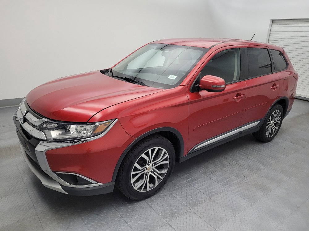 Used 2016 Mitsubishi Outlander SE AWD/4WD image 2