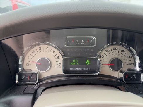 Used 2013 Ford Expedition EL Limited image 23