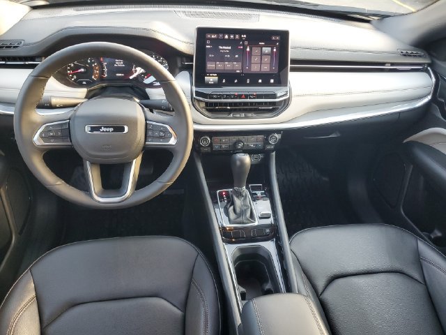 Used 2024 Jeep Compass Limited AWD/4WD image 12