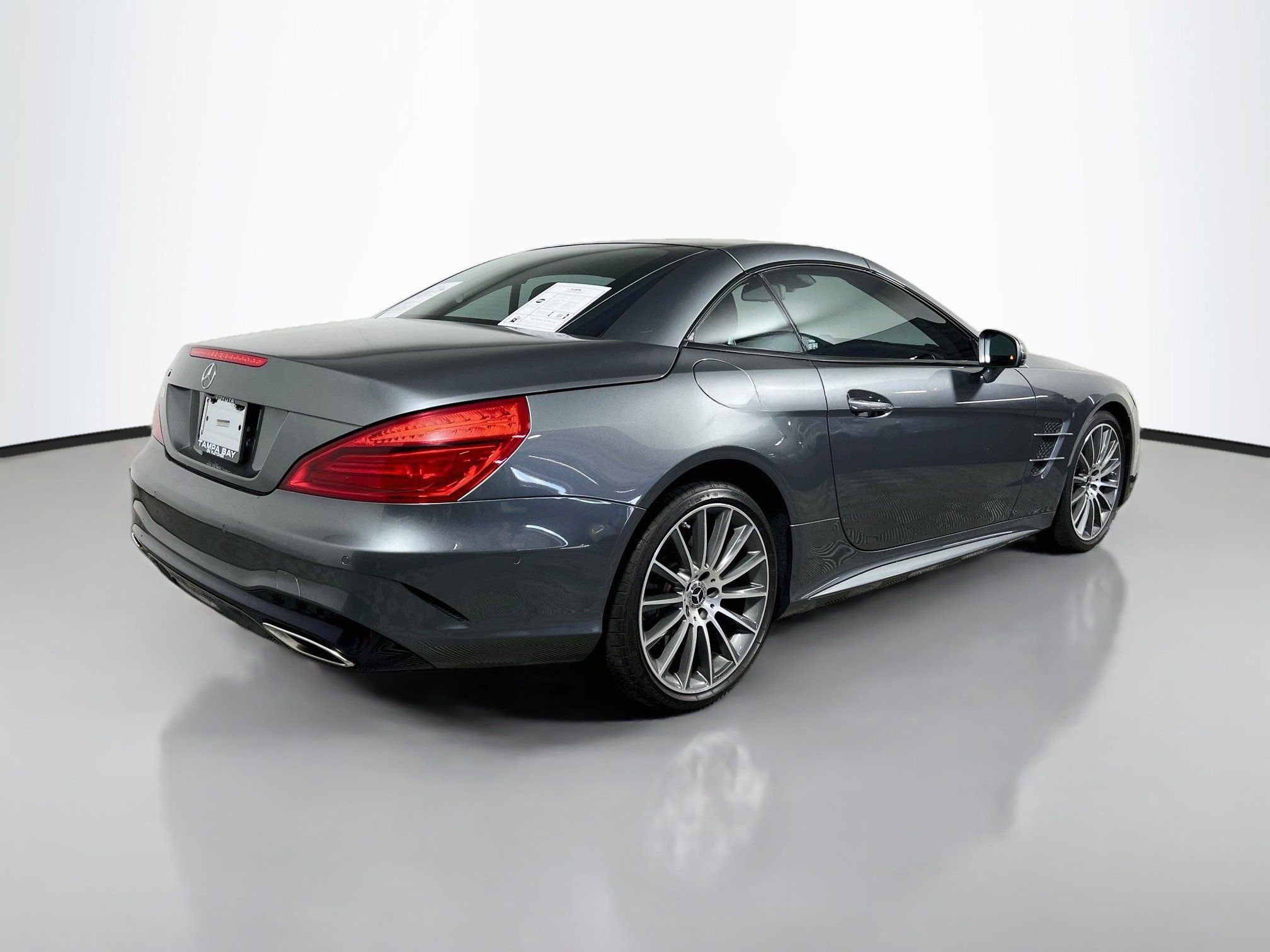 Used 2017 Mercedes-Benz SL 450 image 4