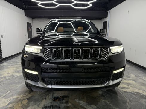 Used 2022 Jeep Grand Cherokee L Summit w/ Luxury Tech Group V image 7