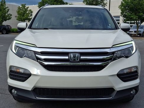 Used 2017 Honda Pilot Touring image 5