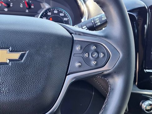 Used 2023 Chevrolet Traverse LT AWD/4WD image 29