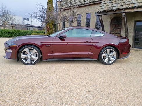 Used 2018 Ford Mustang GT Premium w/ Safe & Smart Package image 7