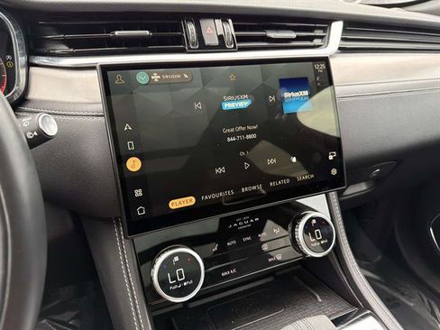 Used 2024 Jaguar F-PACE R-Dynamic S image 22