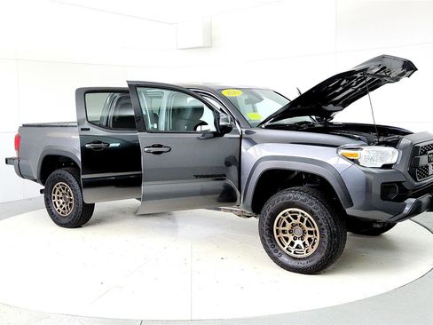Used 2023 Toyota Tacoma 4x4 Double Cab w/ Trail Edition image 12