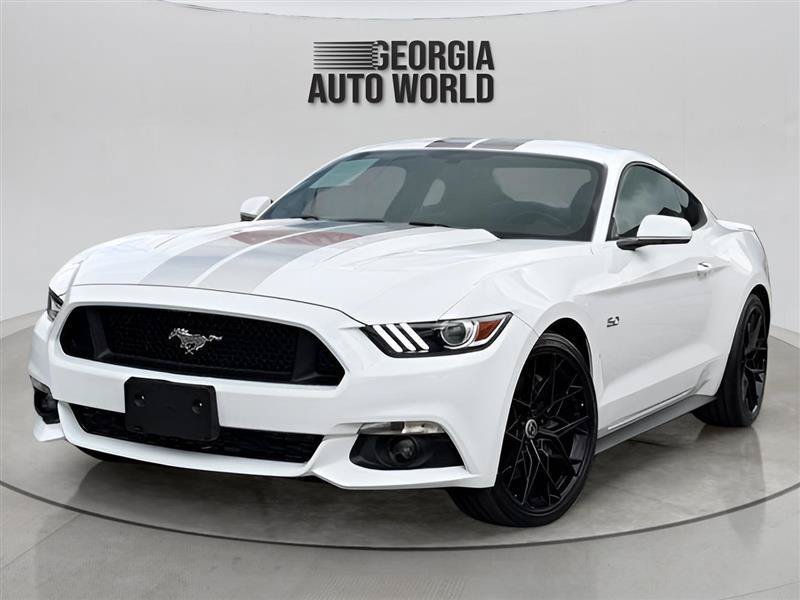 Used 2017 Ford Mustang GT RWD image 4