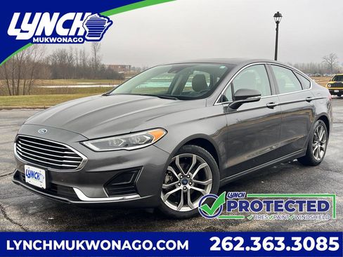 Used 2019 Ford Fusion SEL image 1