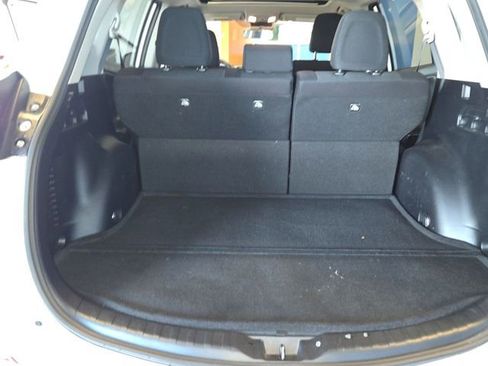 Used 2018 Toyota RAV4 XLE image 23