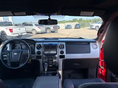 Used 2014 Ford F150 FX4 w/ Equipment Group 402A Luxury AWD/4WD image 9