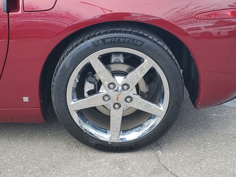 Used 2007 Chevrolet Corvette Coupe w/ Preferred Equipment Group image 20