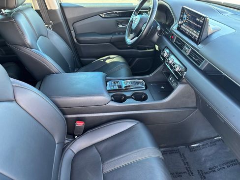 Used 2023 Honda Pilot EX-L image 13