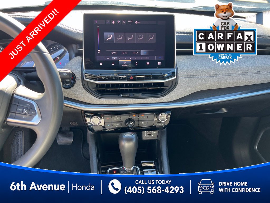Used 2024 Jeep Compass Latitude AWD/4WD image 11