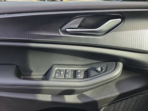 Used 2025 Jeep Grand Cherokee Laredo X w/ Luxury Tech Group I image 31