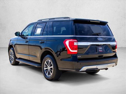 Used 2018 Ford Expedition XLT AWD/4WD image 7