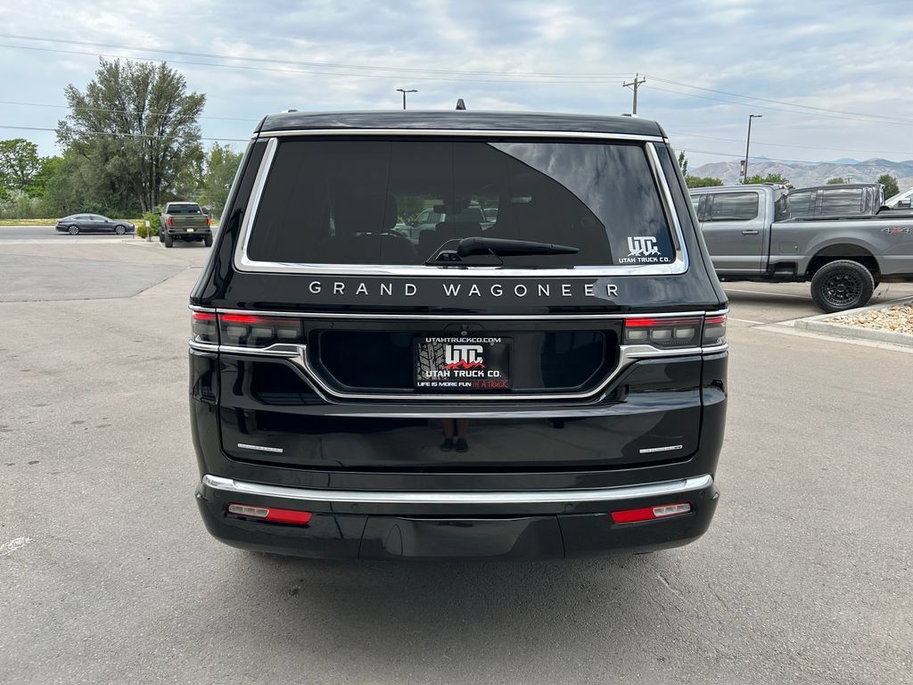 Used 2022 Jeep Grand Wagoneer Series II AWD/4WD image 6