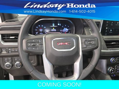 Used 2023 GMC Yukon SLT AWD/4WD image 15