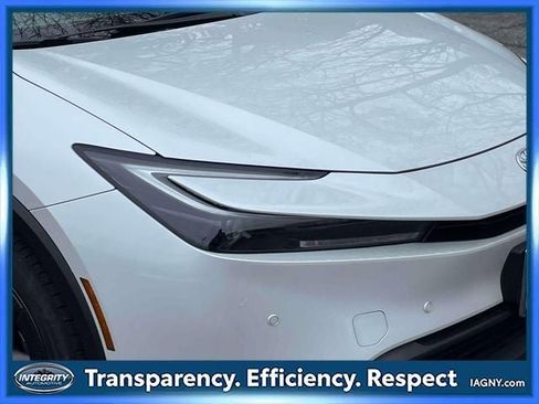 Used 2023 Toyota Prius LE image 10