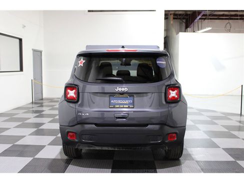 Used 2023 Jeep Renegade Latitude image 5