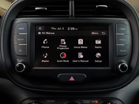 Used 2025 Kia Soul LX w/ LX Technology Package FWD image 27
