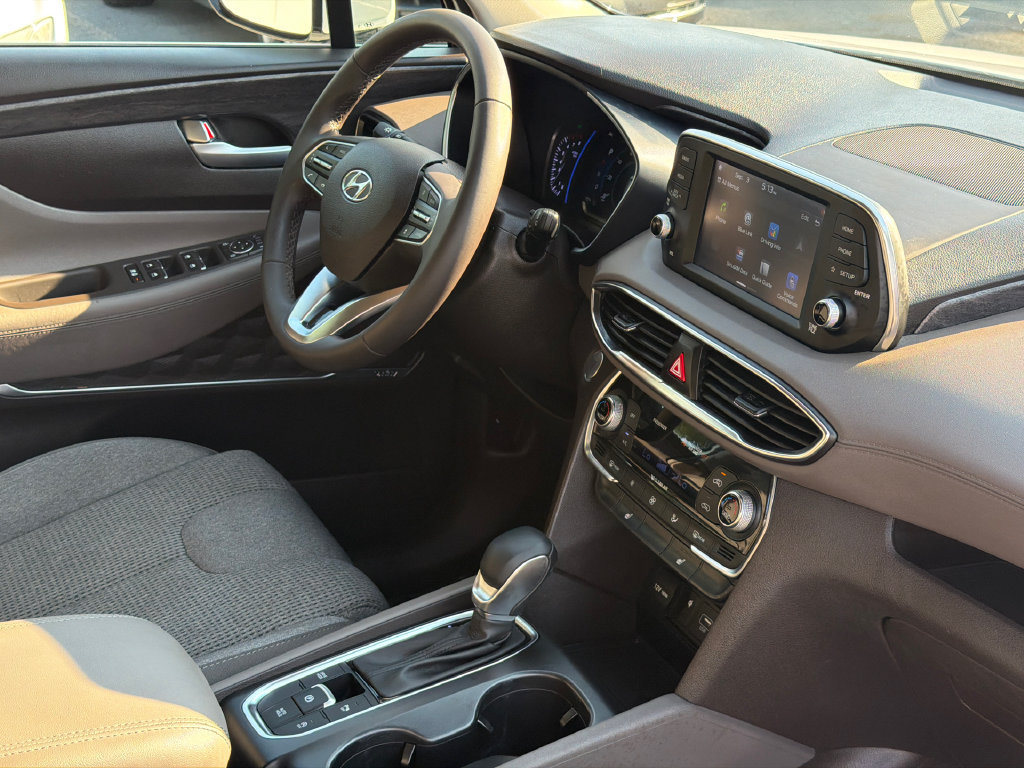 Used 2020 Hyundai Santa Fe SEL w/ Convenience Package FWD image 9