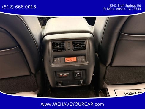 Used 2020 Nissan Pathfinder SL FWD image 15