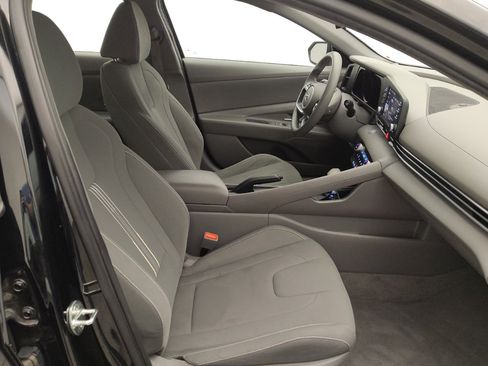Used 2023 Hyundai Elantra SEL FWD image 21