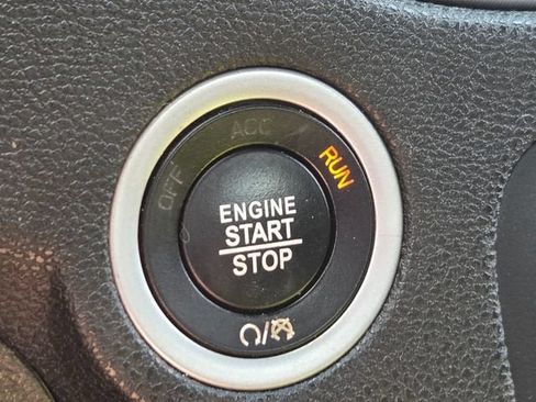Used 2023 Dodge Charger SXT RWD image 30