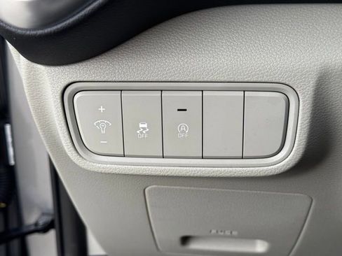 Certified 2025 Kia Soul LX image 20