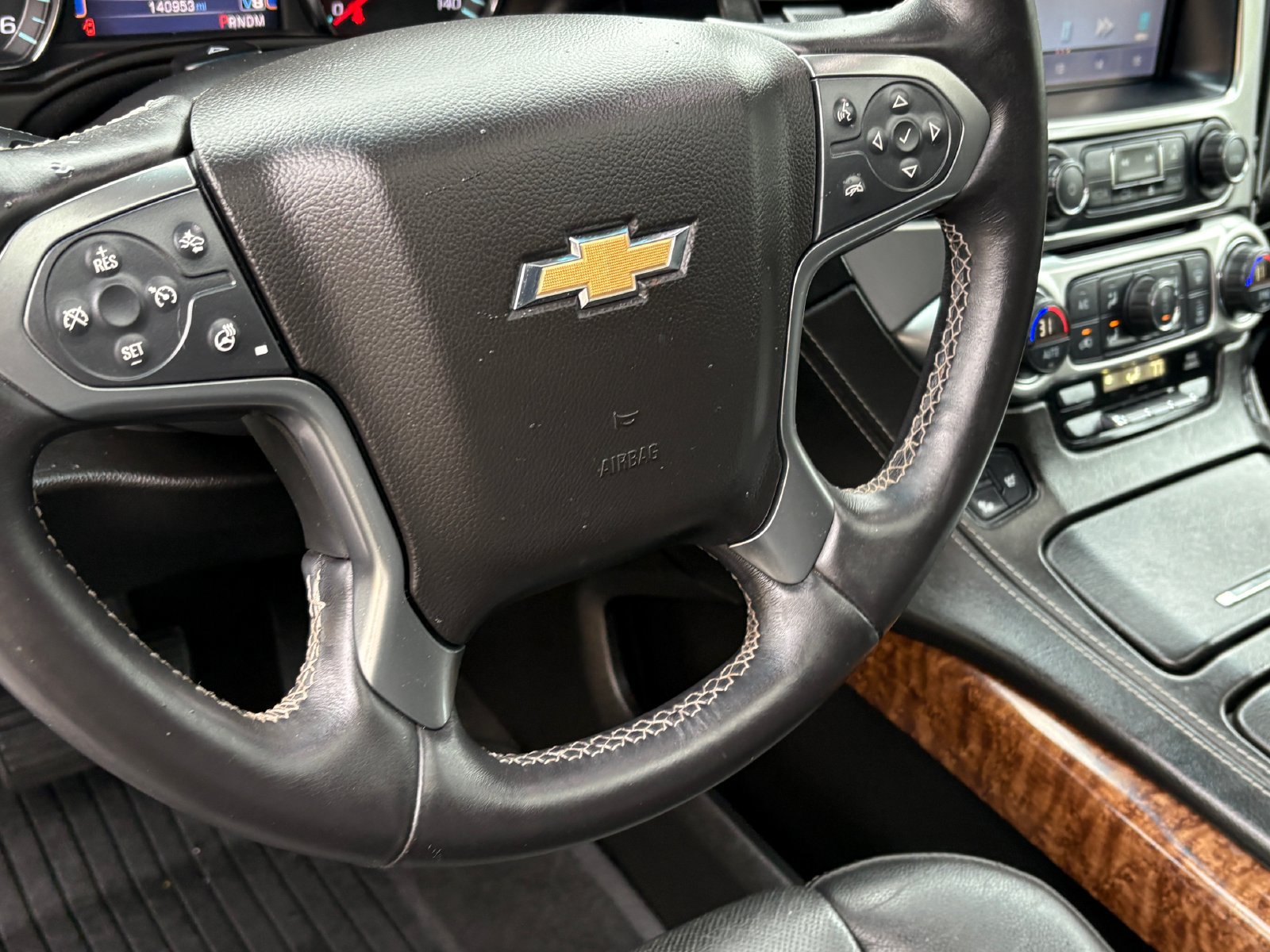 Used 2015 Chevrolet Suburban LTZ AWD/4WD image 12