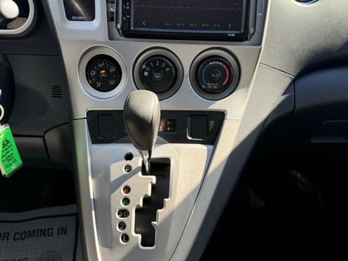 Used 2009 Toyota Matrix image 12