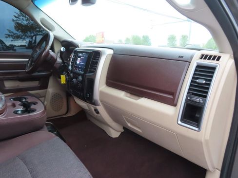 Used 2018 RAM 3500 SLT w/ Luxury Group AWD/4WD image 50