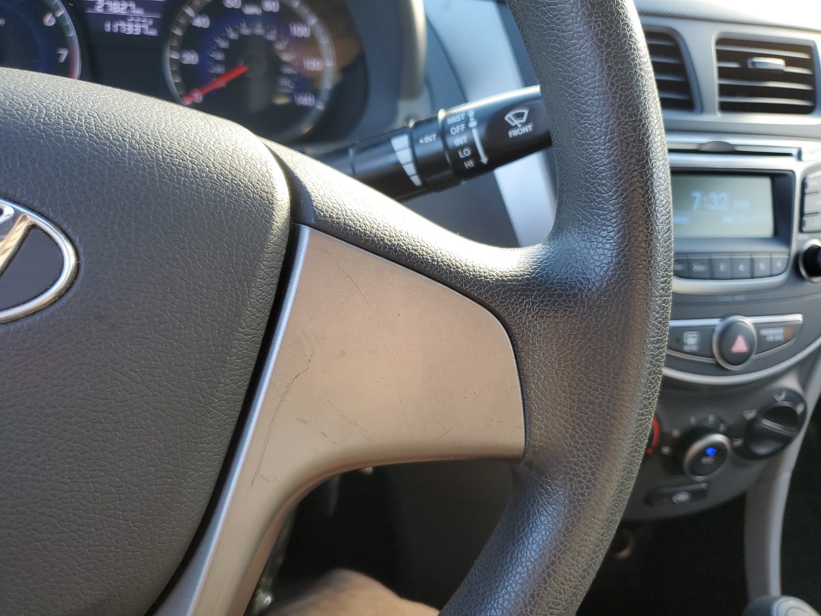 Used 2017 Hyundai Accent SE FWD image 22