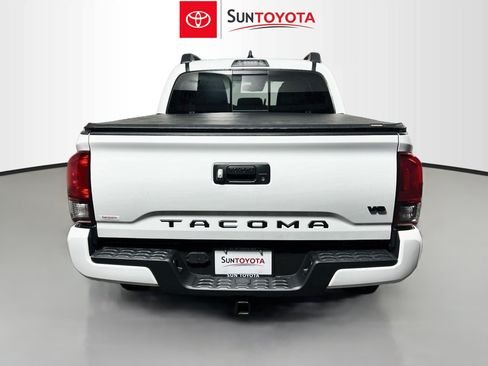 Used 2023 Toyota Tacoma SR5 w/ Technology Package RWD image 5